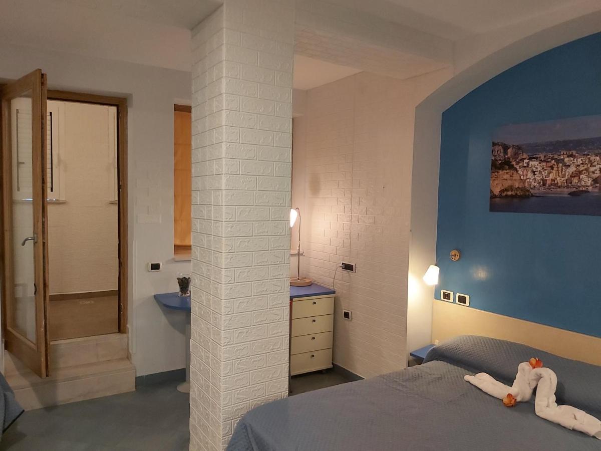Triple Room Sea View