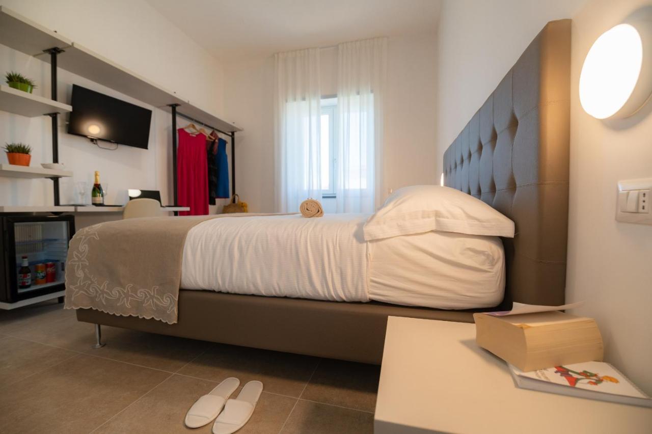 Double or Twin Room with Bathroom,1467209858:JPEG