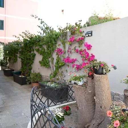 La Magnolia Rooms-2